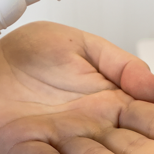Woman applying MooGoo Antioxidant Anti Ageing Face Cream 75g to face, A natural moisturiser that improves sun damaged and ageing skin, protects against free radicals.